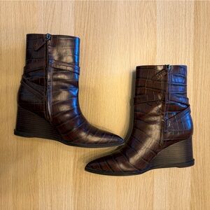 Sarto- Brown Crocodile Pattern Leather Boots
